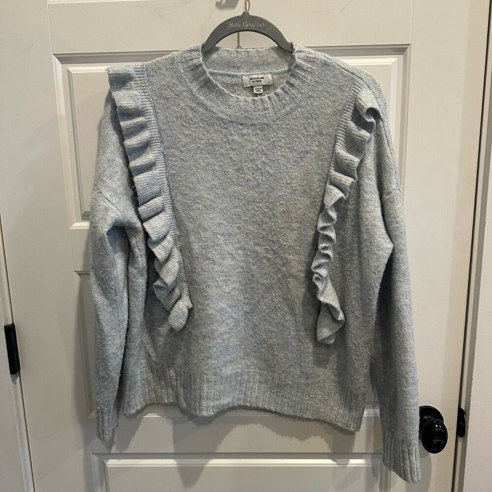 Jaqueline de Yong Ruffle Front Pullover Sweater